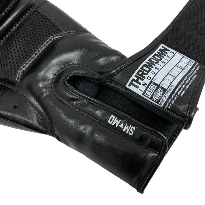 Stryker Boxing Glove - Cuff Closure - Black/Grey